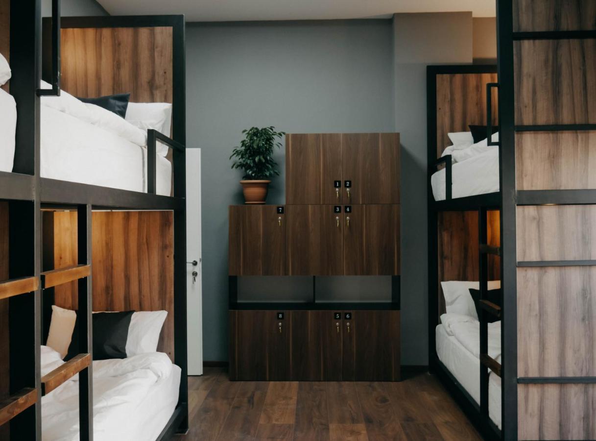 The Maze Hostel Tiranë Eksteriør bilde