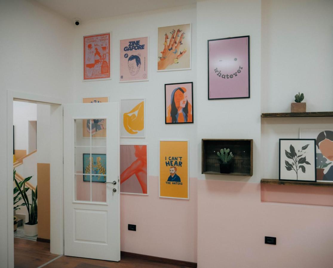 The Maze Hostel Tiranë Eksteriør bilde