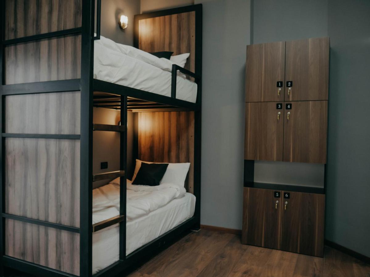 The Maze Hostel Tiranë Eksteriør bilde